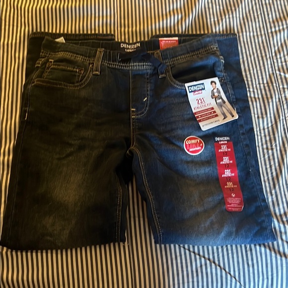 Denizen from Levi's Black Relaxed Jeans - Picture 1 of 3